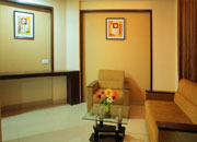 accommodation_sangli_hotel_iconinn_royal_suite_01-img